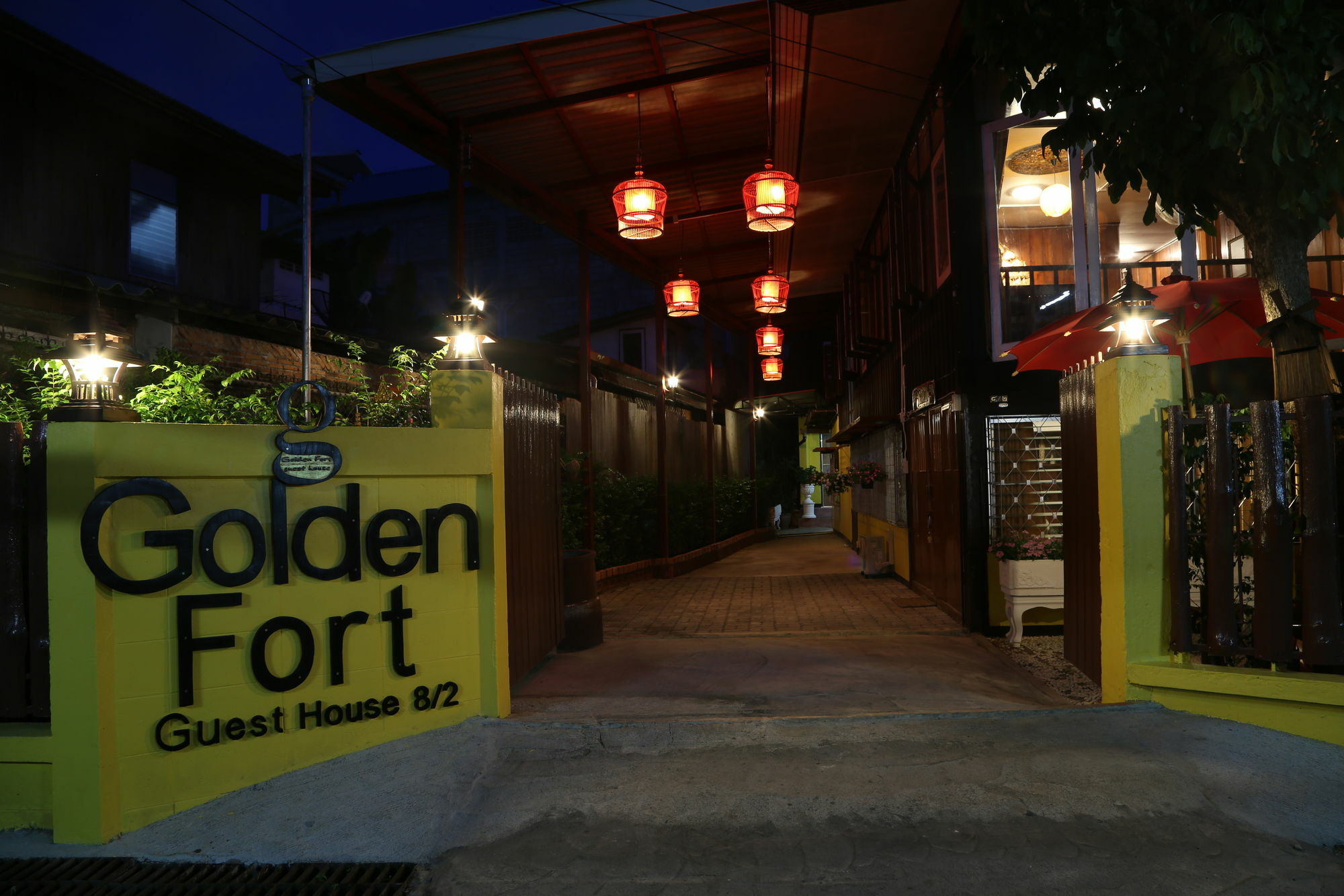 Golden Fort Guesthouse Chiang Mai Exterior foto